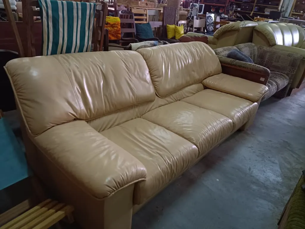 [ML102] Camel Leather 3 Seater Couch